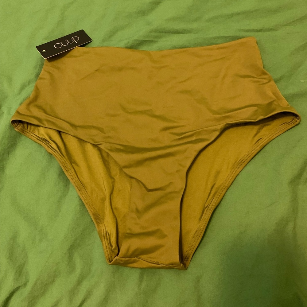 NWT CUUP - The Tap - Fern - size 4/Large